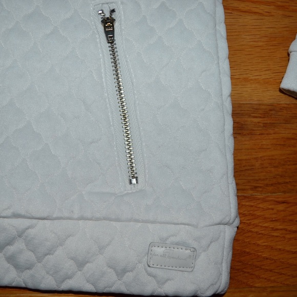 Toddler girls quilted 7 For All Mankind sweatshirt, size 3T - Picture 3 of 4
